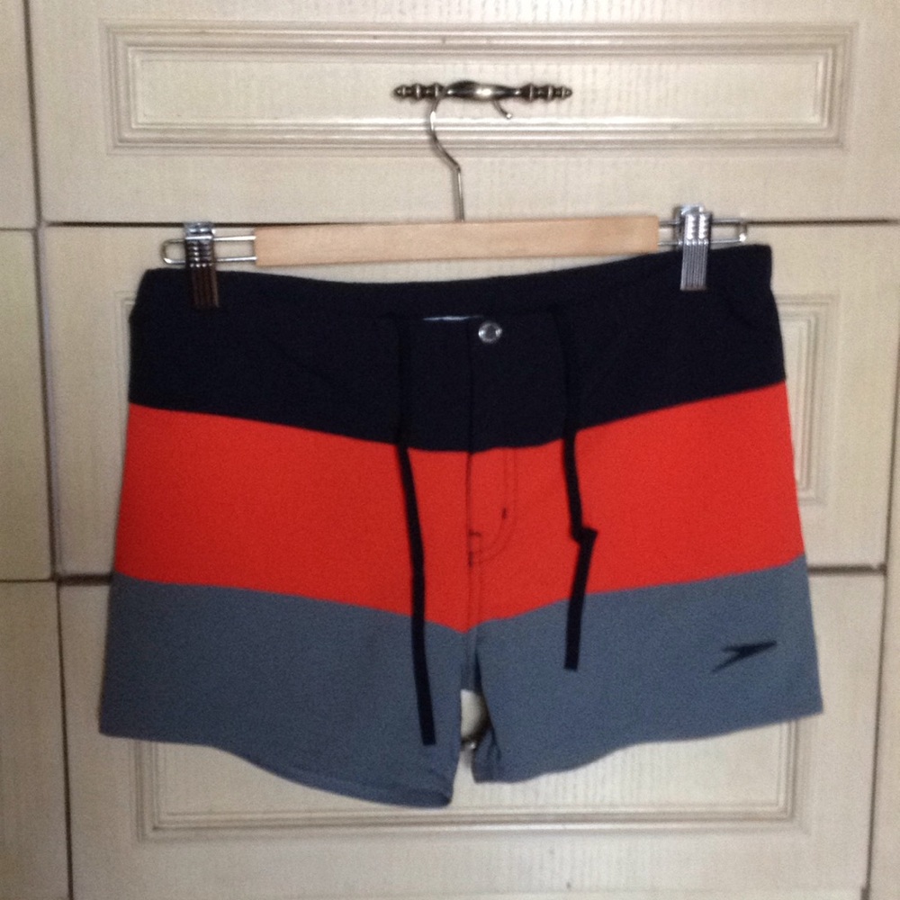 SPEEDO SHORTS - Picture 2 of 8